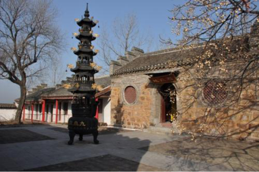 九鼎灵山寺